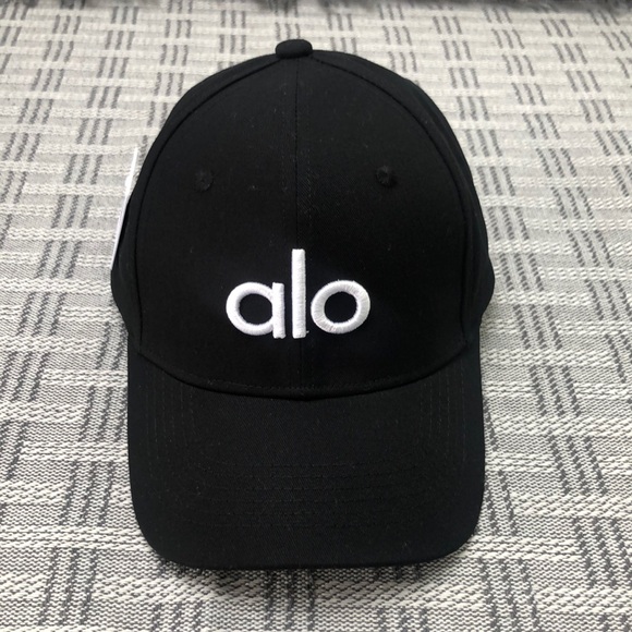 ALO Yoga Accessories - BEST NWT | ALO Yoga Off-Duty Baseball Cap